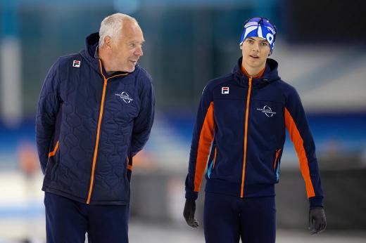 “Nieuwe ploeg, nieuwe kansen” – Hoofdtrainer Peter kijkt terug én vooruit