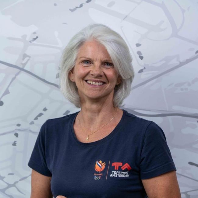  Team Behind The Team : Sportvoedingsdeskundige Anne-Marijke Ambergen over het belang van 'goede bouwstenen' 